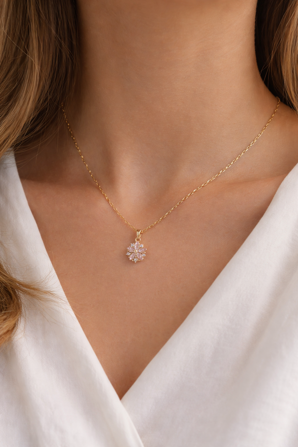 Zarte Blütenkette mit Zirkonia – 18k vergoldet | 1118
