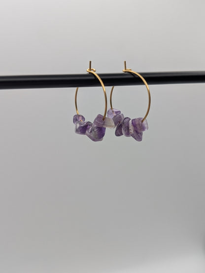 Amethyst Creolen aus Edelstahl | Zarte Edelstein-Ohrringe in Gold oder Silber | 1073