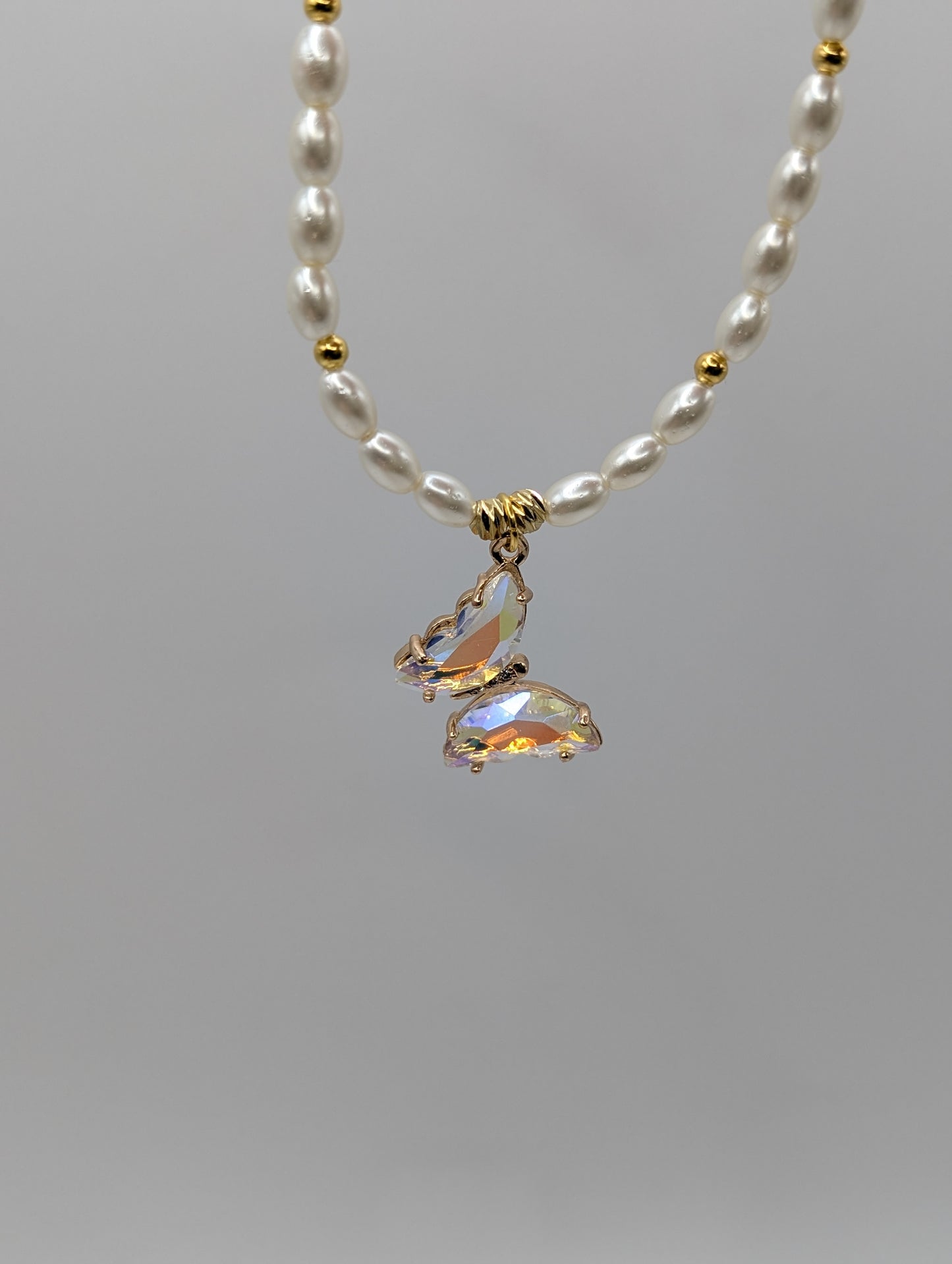 Perlenkette mit Schmetterlingsanhänger | Edelstahl | 2 Farben | 1075