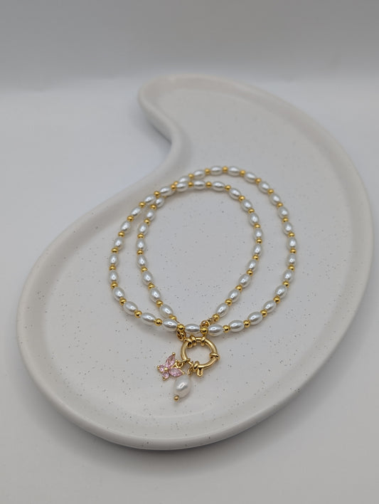 Perlenkette mit Schmetterlings-Anhänger | 18K vergoldet & Süßwasserperle | 1080