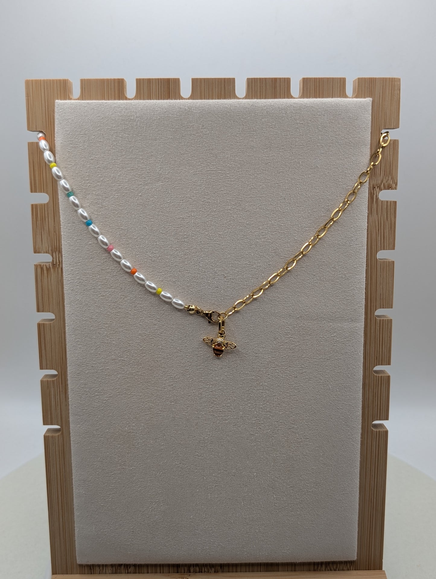 Perlenkette mit Bienen-Anhänger – 925er Silber & Miyuki-Perlen | 1082