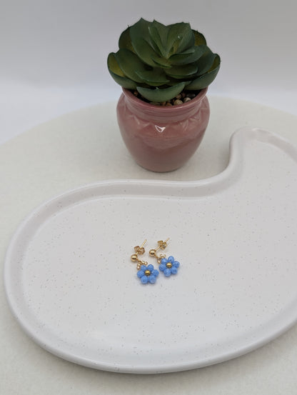 Blumen-Ohrringe aus Edelstahl | Zarte Perlenblumen in 3 Farben | 1074