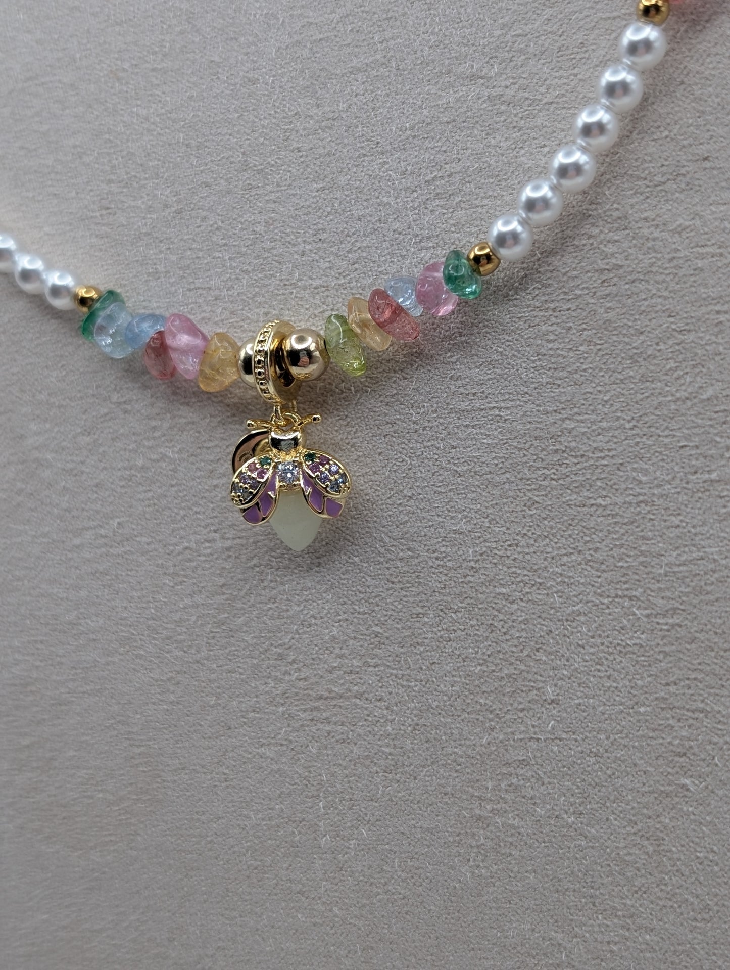 Perlenkette mit Glühwürmchen-Anhänger – 925er Silber & bunte Glassteine | 1081