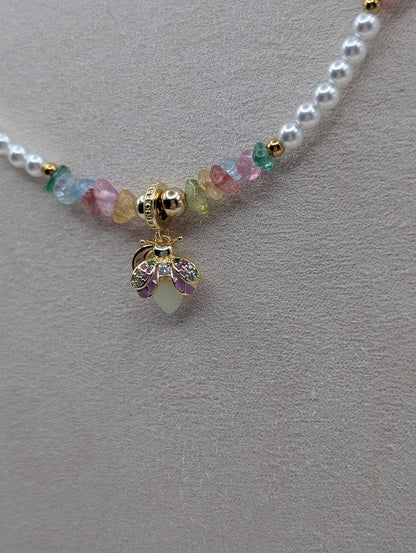 Perlenkette mit Glühwürmchen-Anhänger – 925er Silber & bunte Glassteine | 1081