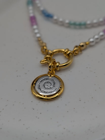 Bunte Perlenkette mit Bienen-Medaillon | 925er Silber & Edelstahl | 1076
