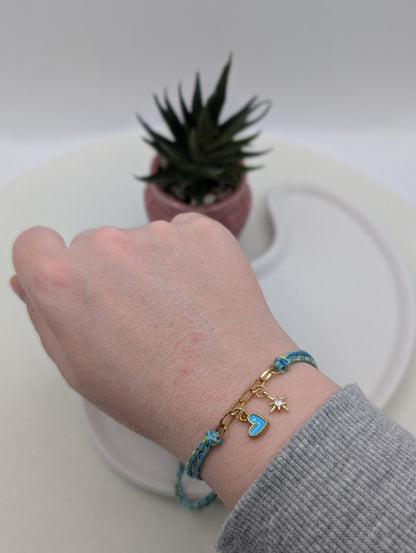 Handgefertigtes Makramee Armband mit Herz & Sternanhänger | Baumwollband | Edelstahl | 18K vergoldet | 1011
