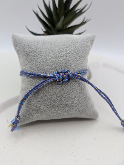 Handgefertigtes Makramee Armband mit Herz & Sternanhänger | Baumwollband | Edelstahl | 18K vergoldet | 1011