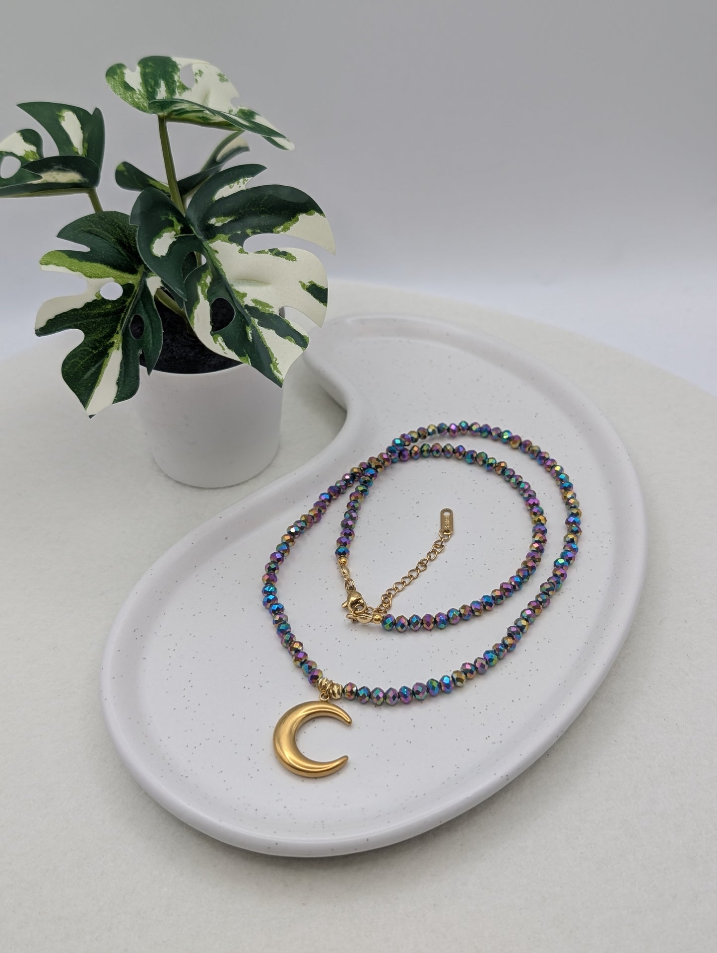 Perlenkette „Cosmic Moon“ – Mondanhänger | 1021