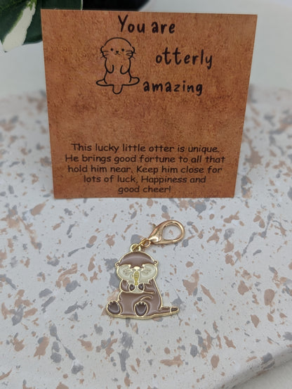 Pocket Hug - Glücks-Otter Anhänger - "You Are Otterly Amazing" | Aufmerksamkeit | Glücksbringer | Mutmacher | Geschenkidee | 1034