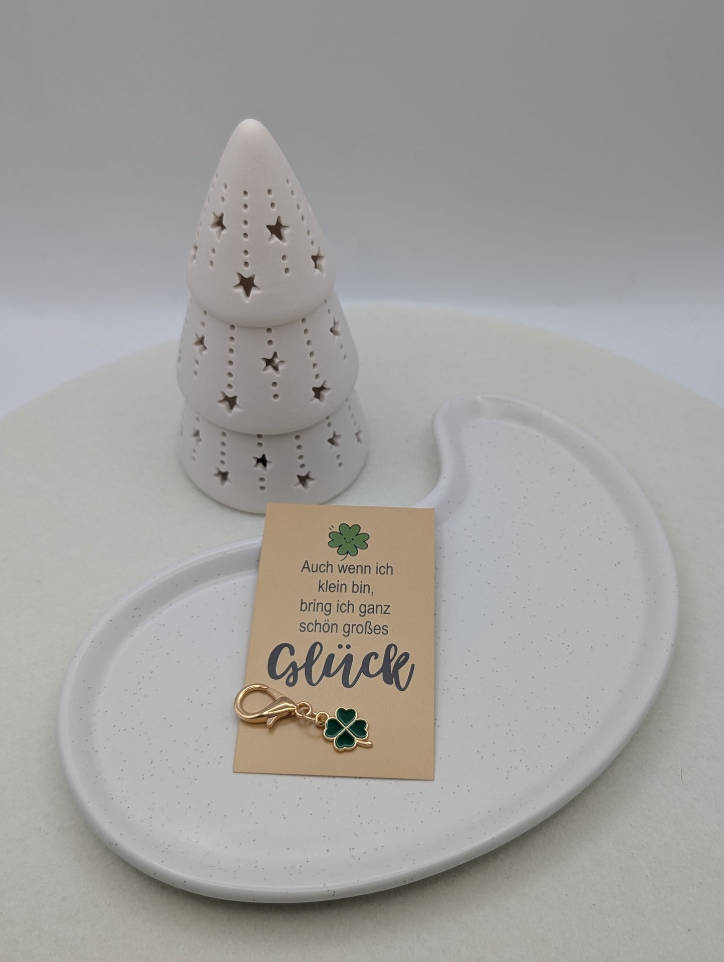 Kleiner Glücksanhänger „Kleeblatt“ – Mit Karte zum Verschenken | 1051