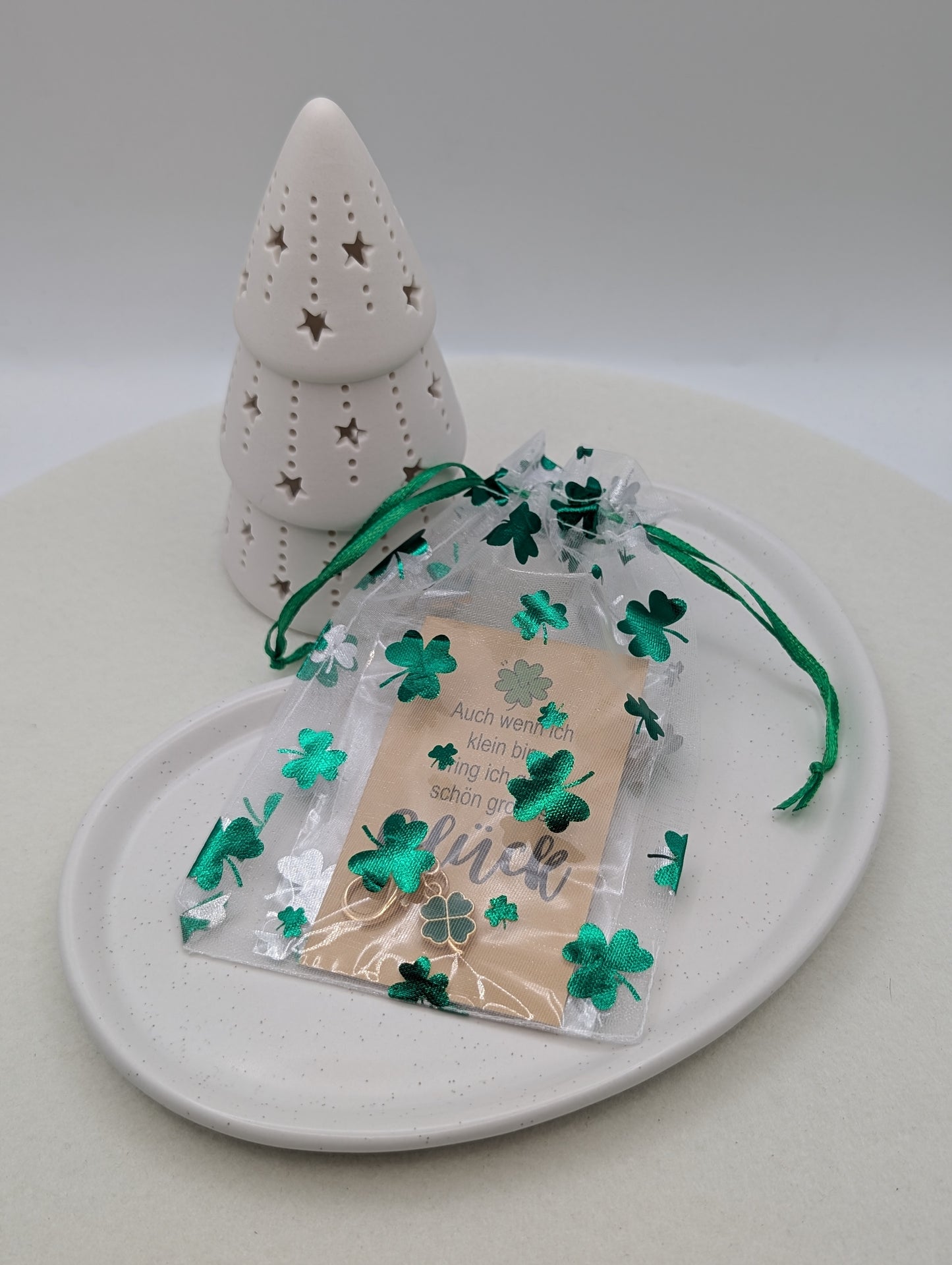 Kleiner Glücksanhänger „Kleeblatt“ – Mit Karte zum Verschenken | 1051