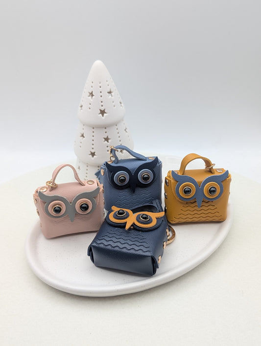 Eulen Schlüsselanhänger mit Mini-Täschchen – Kunstleder & Golddetails | 1016