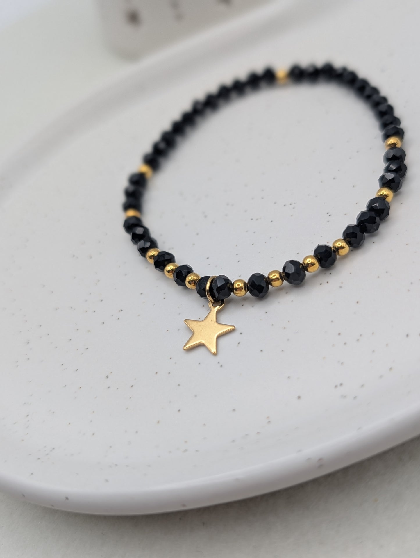 Armband mit facettierten Perlen & Sternanhänger | 1085