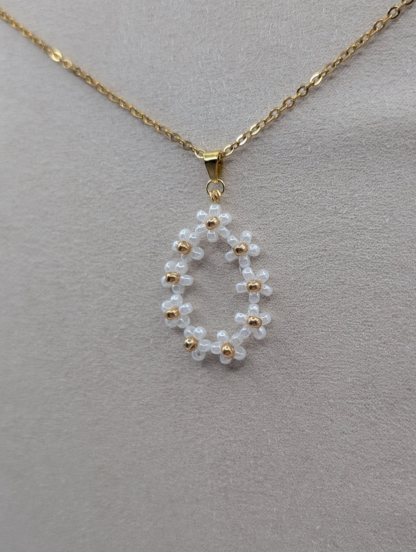 Edelstahlkette mit Blümchen aus Miyuki-Perlen | 1100