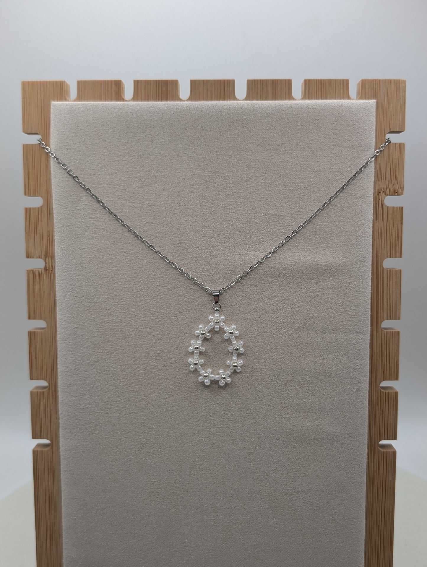 Edelstahlkette mit Blümchen aus Miyuki-Perlen | 1100