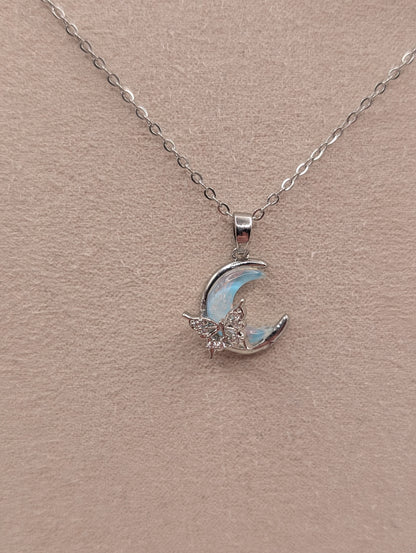 Edelstahlkette „Moon Butterfly“ – 18 Karat vergoldet | 1117