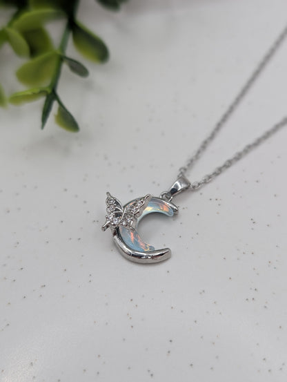 Edelstahlkette „Moon Butterfly“ – 18 Karat vergoldet | 1117