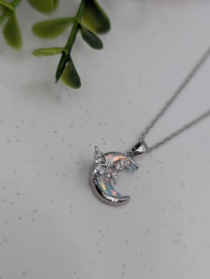 Edelstahlkette „Moon Butterfly“ – 18 Karat vergoldet | 1117