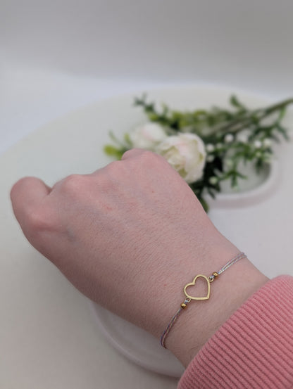 Makramee Armband mit Herz aus Edelstahl – irisierendes Band | 1118