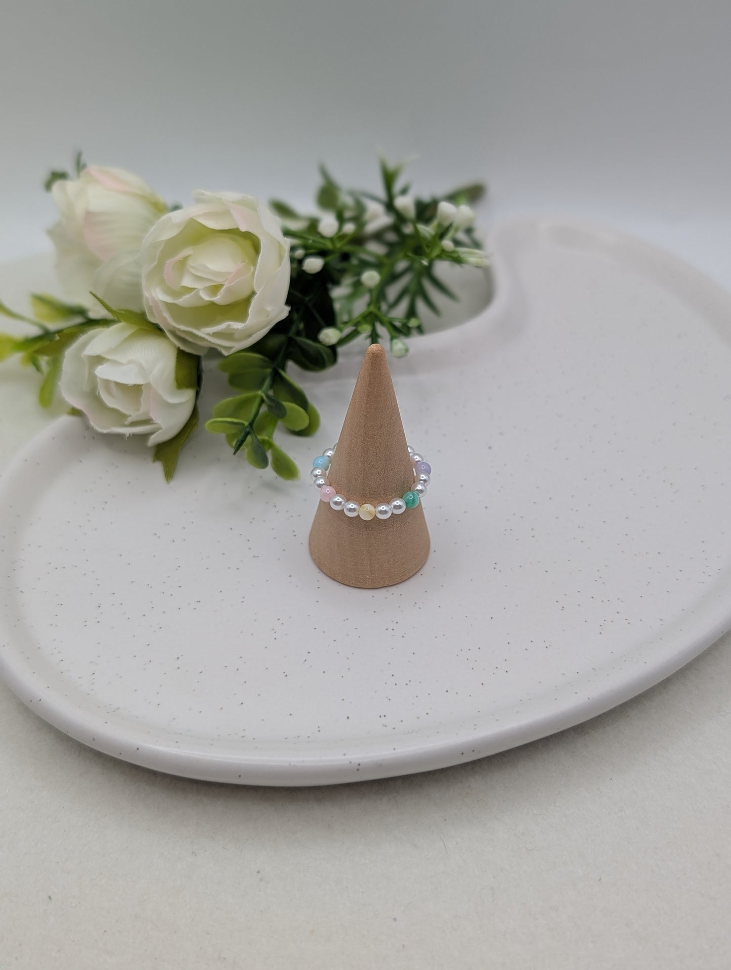 Perlenring „Soft Moments“ mit farbigen Muschelperlen | 1127