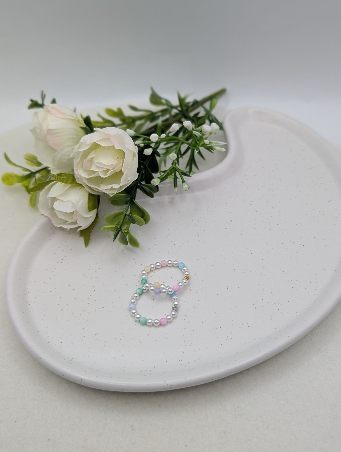 Perlenring „Soft Moments“ mit farbigen Muschelperlen | 1127
